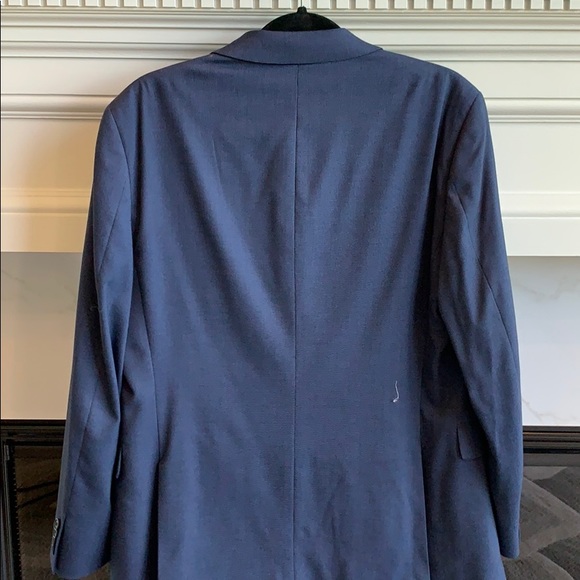 Suit - Picture 2 of 4